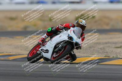 media/Jan-14-2023-SoCal Trackdays (Sat) [[497694156f]]/Turn 4 Set 1 (1020am)/